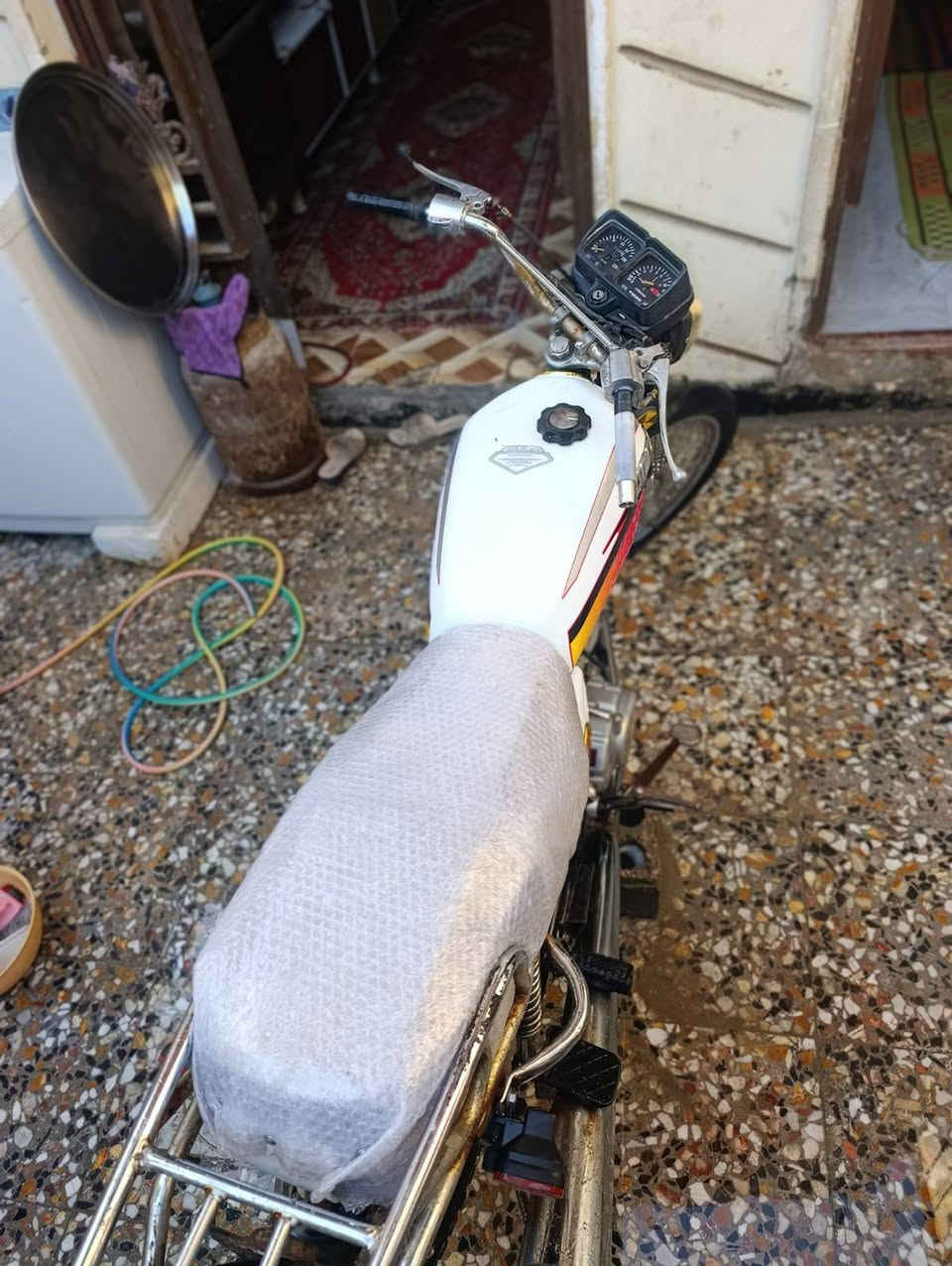 دراجه تايكر اوراق اصولي بيه خيط تبخير نقصه بس باتري و جاملغ امامي و اشاير امامي كامله مكمله موديل 2020 مكاني بابل حله شارع ٨٠ ع طريق كربله
السعر 400 و بيه مجال حگ الجيه للأستفسار 
***********. متوفر واتساب
