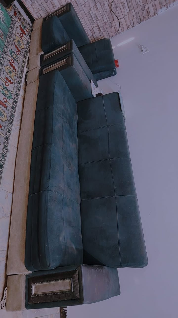 تخم مستعمل للبيع سعره  85 الف تركي خزنه داخله كله وبي مجال بسعر
الاستفسار التصال او المراسله عله الرقم ***********
