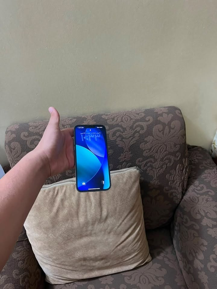 ‏iPhone 13 Pro Max
الذاكرة 512نص تيره 
بطاريه 94 جهاز وتر ما يعبر 
مامستبدل بيه أي قطعه وتر بروف 
النظافه 100/100
مكاني بغداد 
ملاحظة \بياع شراي لا تراسل 
السعر 730 وبيه مجال 
***********
