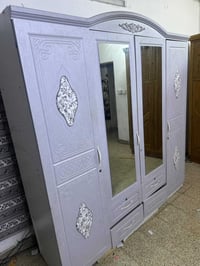 للبيع • وبي مجال • غرفة نوم
