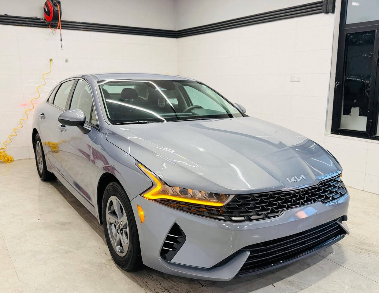 سلام عليكم كي5 مديل 2024 ضرر جاملغ مبدل نفس الون لايت اصلي ورصعه بلبنيد تعديل بارد والباقي مكفوله من كلشي ماشيه 9  مكان اربيل سعره 165 بيه مجال ***********
