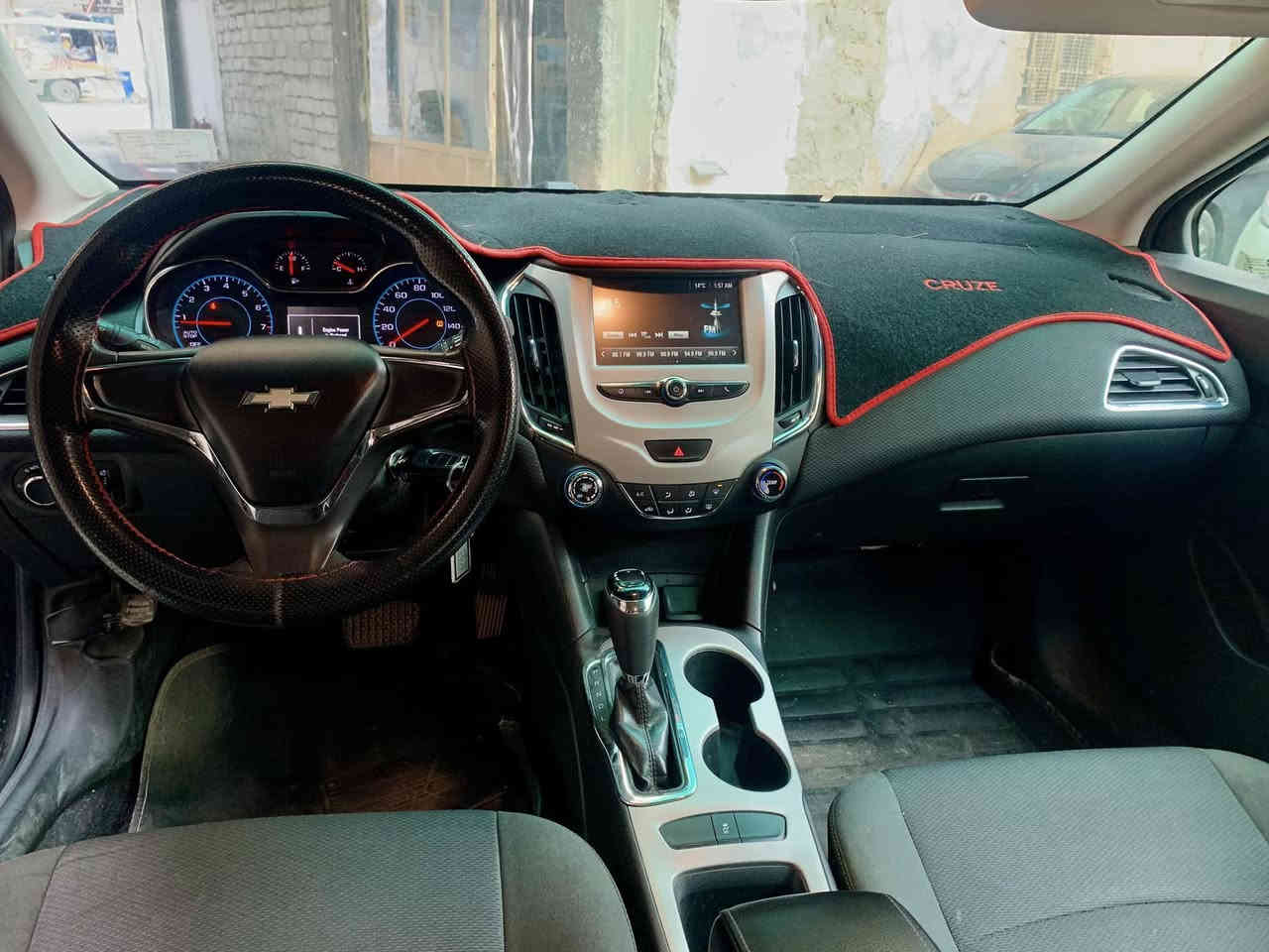 السلام عليكم فقط للبيع
شوفرليت كروز 2018 
مكينه وكير وطخم شرط جديد...
مكينه 1400 توربو...
ماشيه153 كيلو
السياره نص فول
رقم نينوى الماني.
ضررها موضح بالصور بدون دواخل شرط
صار بيها ربع باب خلف باب السايق داخل الموصل
اما ضرر امريكا موضح بالصورة 
سيارة كامله بس تحتاج صبغ بنيد
مكان السياره موصل جانب الايسر
السعر : 95$ و بيها مجال بسيط
للتواصل :***********
