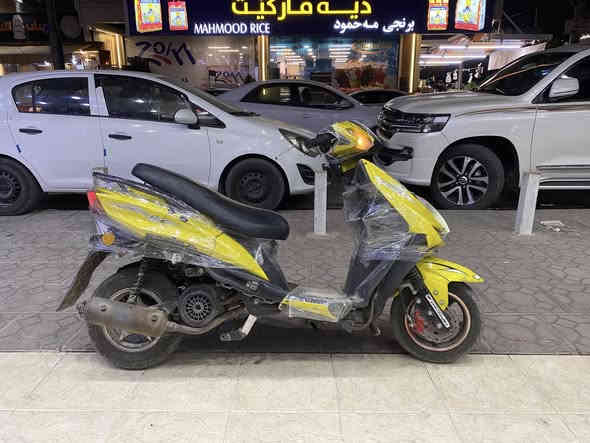 للبيع متور، ماكس سرعة 140 نضيف محرك طلقة كهربائيات كامل شغال السعر 325 الف فية مجال رقم التلفون *********** فية واتساب العنوان شارع 60 منطقة شورش
