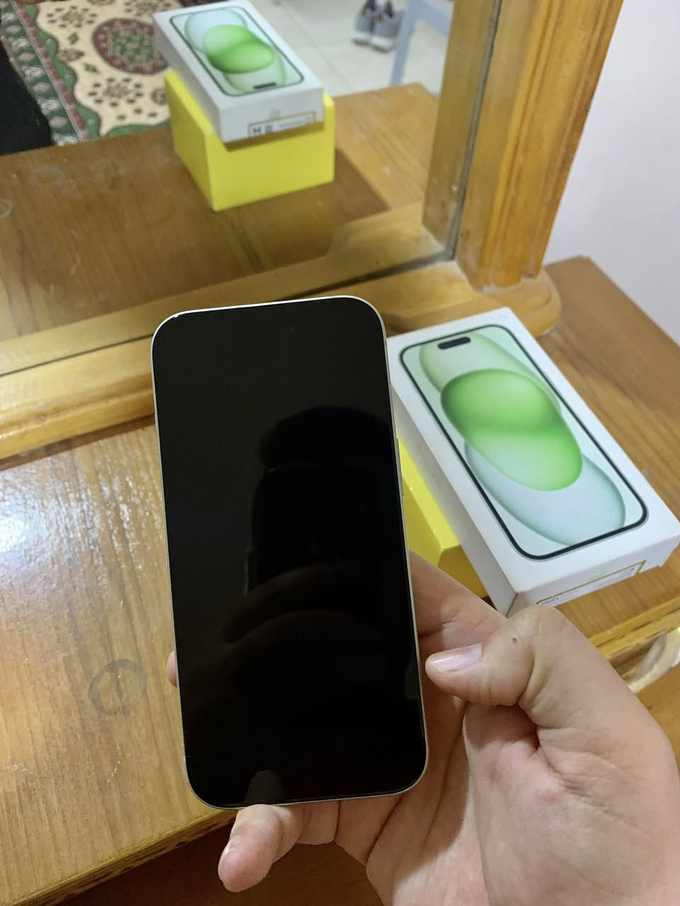 ايفون ١٥ عادي اخو الجديد جهاز يلمع شرق اوسط كارتونته وياه ذاكرة ٢٥٦ كيكا بطارية ٨٤ جهاز راقي جداً واستخدام قليل سعره ٧٢٥ الف وبي مجال جداً جداً بسيط على كد كروتك مكاني ميسان حي الشهداء خاص موجود
لايوجد توصيل بيع فقط ..
معلومة الجهاز سعرة مناسب .
ملحقات الجهاز كارتونه.
مايعجبك الجهاز اعبر المنشور ..


**إذا كنت صاحب هذا الإعلان وتريد حذفه لأي سبب، رجاءا أرسل رسالة إلى الدعم الفني**