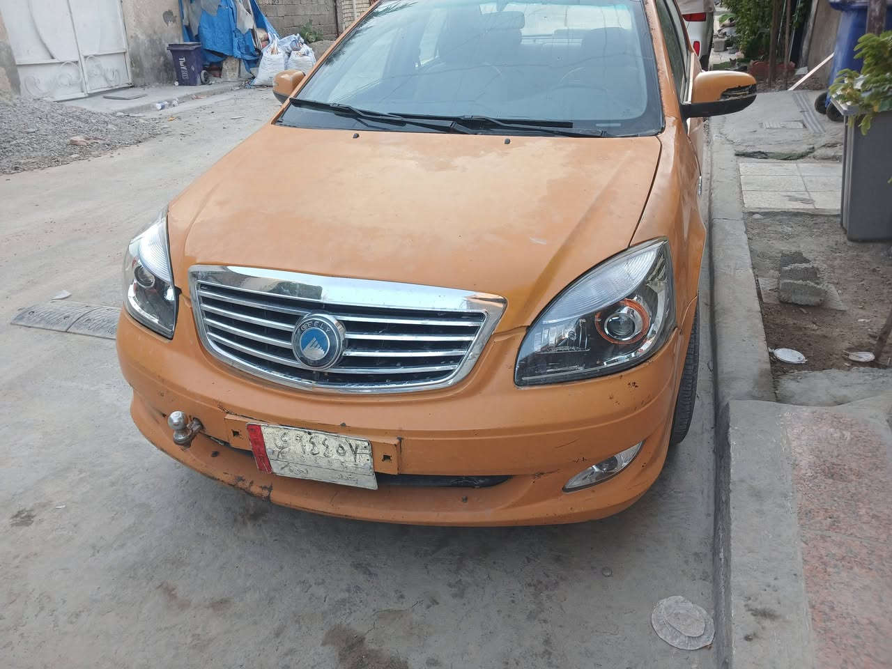 السلام عليكم 
جيلي موبل ١٢ سيارة مكفولة من الضربة و الصبغ ماعدا ربع باب السائق كير مكفول  محرك حاوية  تبريد شغال صدر جديد ومشط جديد السعر ٣٦ وبي مجال مكاني بغداد***********
