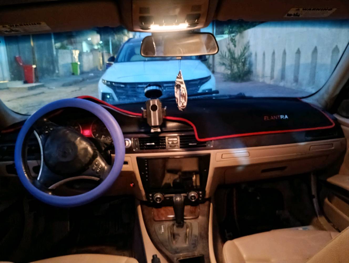 بي ام  E90 للبيع او للمراوس شعندك نزل 
سياره مديل 2006 مكفوله من الكص والنقل والضربات القويه  السياره مكينه 3000 vvt كهربيات شغاله  
سعر 54  مكاني بصره طويسه للستفسار ***********