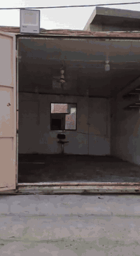 سلام عليكم  كرفان للبيع الطول 6 متر و العرض 4 متر والرتفاع 3 متر للبيع بي جناكيل بس كرين ينشال كامل كهربائيات نضافه فول ‏الهاتف ‪***********‬‏السعر 800 وبي مجال
