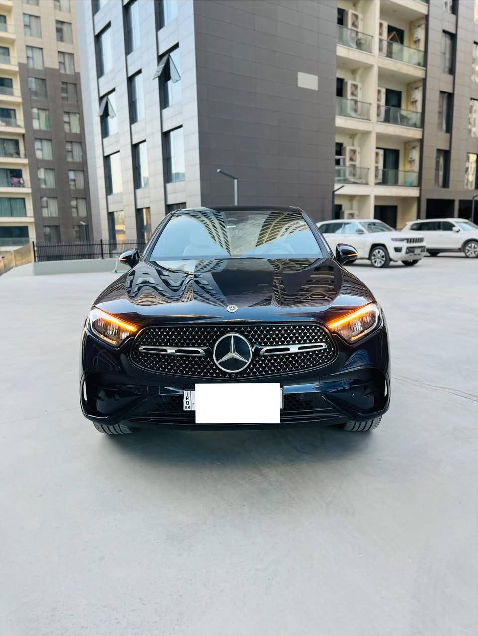 مرسيدس GLC 200 كوبيه 2024 | مواصفات أوروبية | داخل الضمان

✨ فرصة مميزة لامتلاك سيارة تجمع بين الفخامة والأداء والتكنولوجيا الحديثة.

🚘 مرسيدس GLC 200 كوبيه موديل 2024

* مواصفات أوروبية
* محرك 2.0 بنزين
* 4 سلندر
* عداد 32,420 كم فقط
* لون نيلي أنيق
* داخلية جلد فاخرة
* بدون صبغ
* لوحة أربيل خصوصي
* داخل فترة الضمان

⭐ أبرز المواصفات:
✅ كاميرا 360 درجة
✅ سقف بانورامي + فتحة سقف
✅ تبريد وتدفئة المقاعد
✅ مقاعد تدليك
✅ شاشة كبيرة ولوحة قيادة رقمية
✅ عرض المعلومات على الزجاج الأمامي (HUD)
✅ بصمة وتشغيل ذكي (Start/Stop)
✅ شاحن لاسلكي
✅ Apple CarPlay
✅ إنارة محيطية فاخرة
✅ نظام 4MATIC للدفع الرباعي
✅ مراقبة النقطة العمياء
✅ مثبت سرعة
✅ تحكم بالمناخ أوتوماتيكي
✅ 6 وسائد هوائية
✅ مصابيح LED أوتوماتيكية

💎 سيارة نظيفة جداً، جاهزة للاستخدام ولا تحتاج أي مصروف.

📞 للاستفسار والمعاينة:
***********

السعر: قابل للتفاوض للجادين فقط
