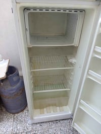 ثلاجه كريازي • حجم وسط • النجف