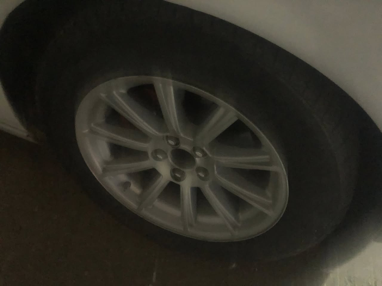 السلام عليكم ويل كب اوباما حجم 18 مع تايرات جدد مراوس شعدكم نزلو ***********
