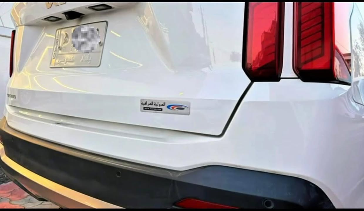 السلام عليكم
سورنتو 2024 خليجي وكالة ( الدوليه ) محرك 6 سلندر 

السياره ماشيه فقط 12000 كلم بحالة الوكالة جديده جدا محرك 6 سلندر كراسي كهرباء باب خلفي كهرباء ويل كب حجم 20 ( 7 راكب ) وعليها رقم كلش حلو واللوحات الجديدة الانگليزي 

وعلى اسم واحد من الوكالة 

والسعر 31200 $ 

للمعلومات الاتصال ***********
