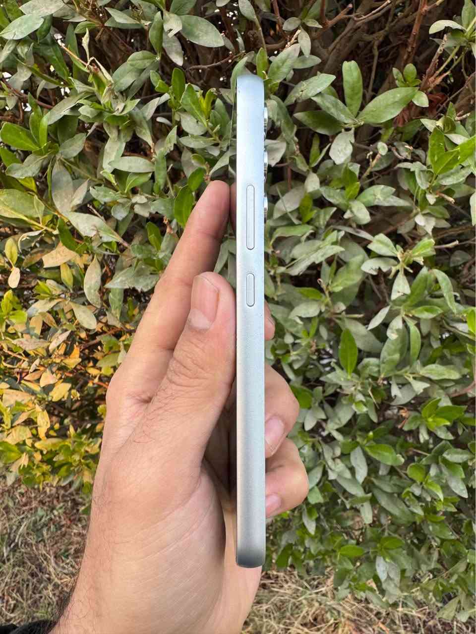 السلام عليكم للبيع سامسونج A54 5G ذاكرة 256 عشوائية 16 جهاز نضيف كلش مامتعوب جهاز مواصفاته قوية كلش معروفة من سامسونج ملحقات فقط كيبل شحن اصلي السعر 250 الف وبي مجال مكاني البصرة *********** البصرة, العراق
