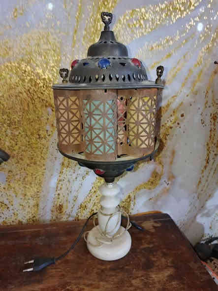 السلام عليكم فانوس بغدادي للبيع تفاصيل بفيديو
  تواصل على خاص أو واتساب ***********‬‏
عندي خدمه توصيل كافة العراق
