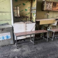 كشك للإيجار • مجمع مشن