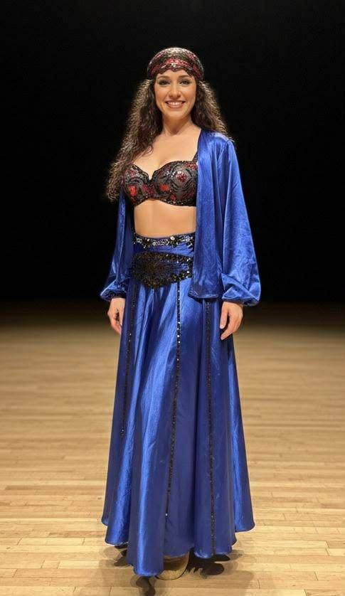 فساتين رقص شرقي نظيفات خياط يلبس من وزن ٦٠ وجوة مراسله خاص الأسعار 
#للجميع


**إذا كنت صاحب هذا الإعلان وتريد حذفه لأي سبب، رجاءا أرسل رسالة إلى الدعم الفني**