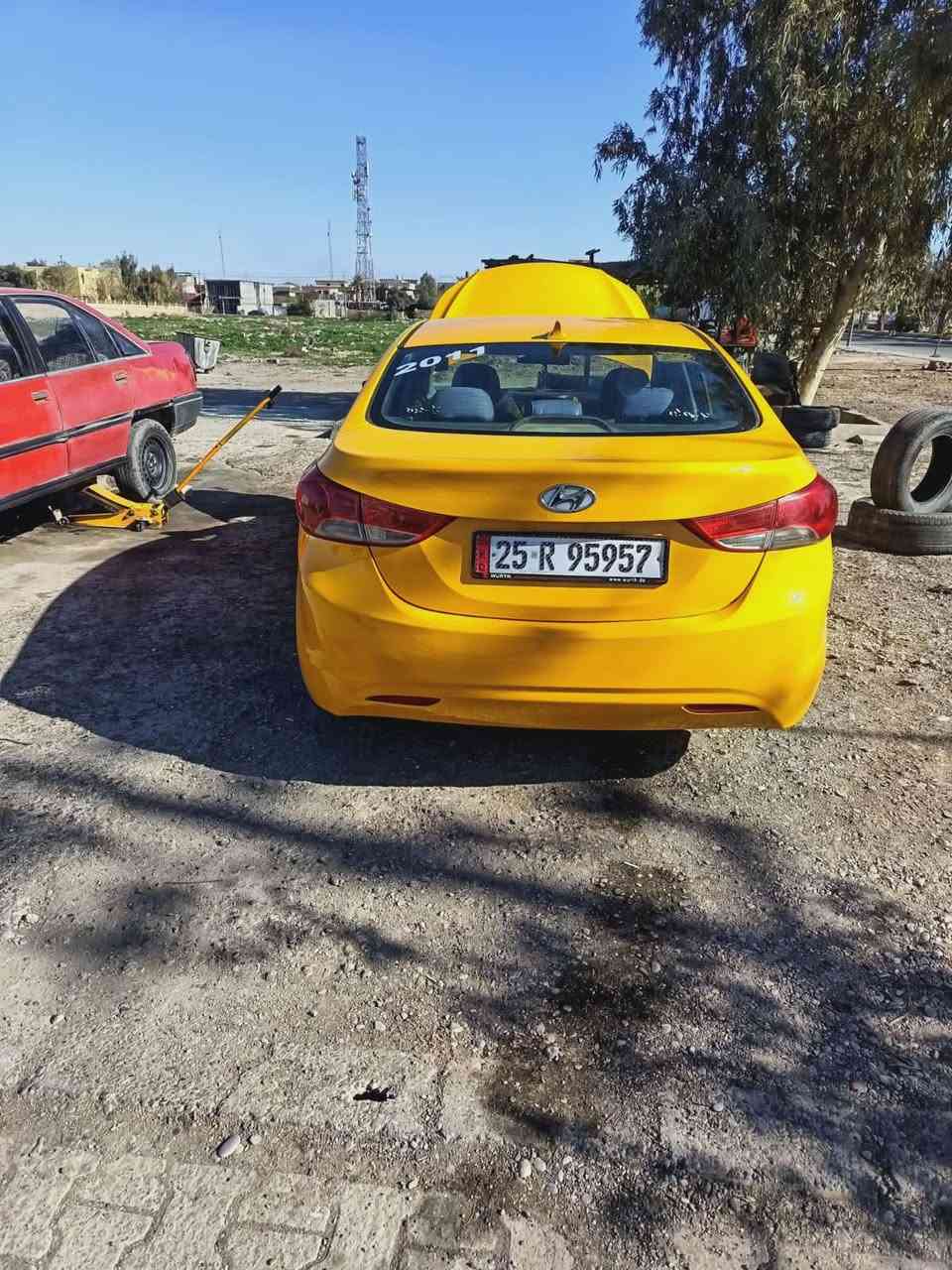 النترا موديل11 لبيع سياره جاهزه  رقم كركوك شرط تحويل بسمي سنويه باقي3تشهر ينتهي بي بطاقه بانزين اربع تايرات اربع وياله جديد سياره ميحتاج دينار مصرف بوجهك لشارع صدر امامي خلفي جديد تبريد ثلج صبغه جديد كبل شهر ضررها بس جاملع سكن مبدل بلاد بدون شاصي وبي معجون باب سكن شي قليل وهلال وره سكن بي معجون شي قليل  كير محرك بشرط  سعره 103وبي مجال ل شراي ل تواصل رقمي.  ***********
