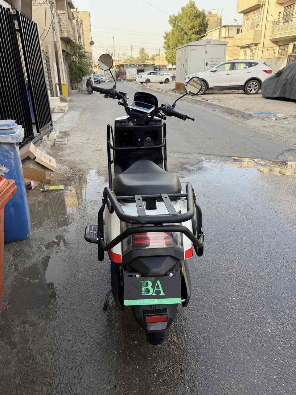 السلام عليكم دراجه شحن BA دراجه راقيه 6 بطاريات ملف 1500 الشحنه تمشيك 60 كيلو بعدها جديده صار شهر من ماخذها بيها ملاحضات بسيطه بالكڤر 3 سرعات ونضام بك وكاشف اعطال حوض كبير بيها درع بلادي السعر 700 بيها مجال بسيط حك الجيه العنوان بغداد حي القاهره ***********
