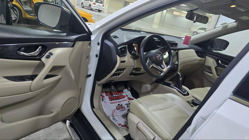 نیسان ئێکس تڕێڵ مۆدیل 2020 زۆرجوانە هی ماڵە
سەنەوی تازەیە
گێڕومەکینە بەشەرت
تەحویل وغرامە بەشەرت
بێ بۆیاخە وبێ ساردە
شوێن کەلار*********** كالار, السليمانية
