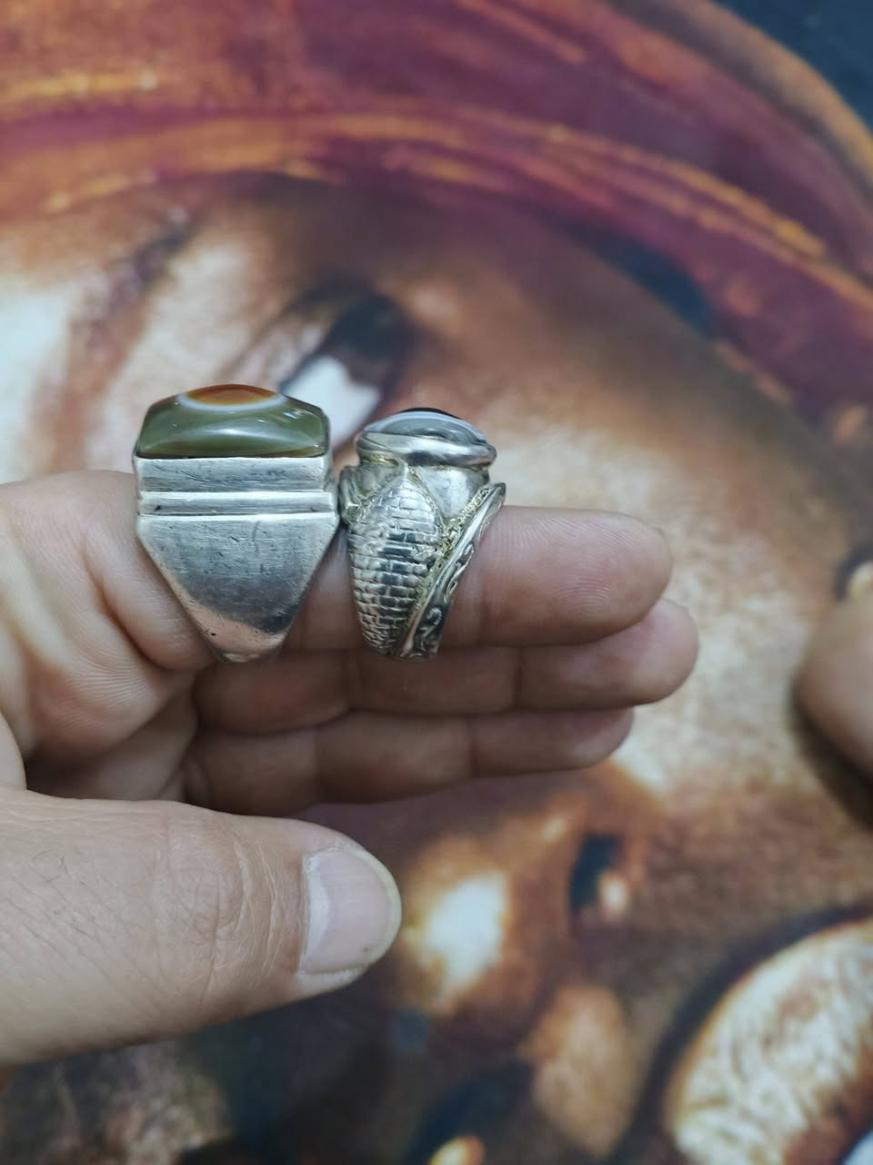 حياكم الله 
متوفرات الي يحب خاص موجود


**إذا كنت صاحب هذا الإعلان وتريد حذفه لأي سبب، رجاءا أرسل رسالة إلى الدعم الفني**