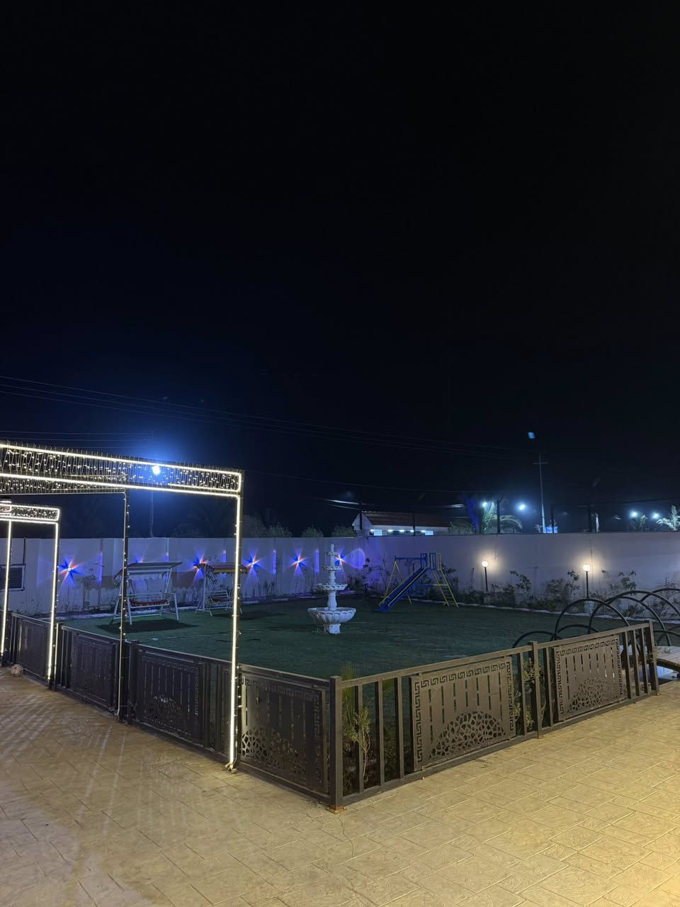 ‎🌳 مزرعة الماسة 💎 بغداد البوعيثه 🌴
‎للإيجار اليومي او الشفتات #مبيت 
‎*🏕تفاصيل 
🟢استقبال صالة🟢غرف نوم2 
‎🟢صحيات حديقه للاستراحه كبيره                                             جلسات خارجية 🟢
 والعاب
‎🟢مكان مجهز للشوي 
‎🟢كراج كبير للسيارات 
‎🟢مسبح 

‎[وقت الشفت الصباحي من 9صباحاً إلى6 مساءً ] 
‎{وقت الشفت المسائي من 8 مساء الى ال8 صباحاً}
‎ملاحظة: حجز الشباب و عوائل  
‎ 🔴للحجز والاستفسار يرجى الاتصال ع 
‎الرقم التالي او عبر الواتساب ☎️ ***********
