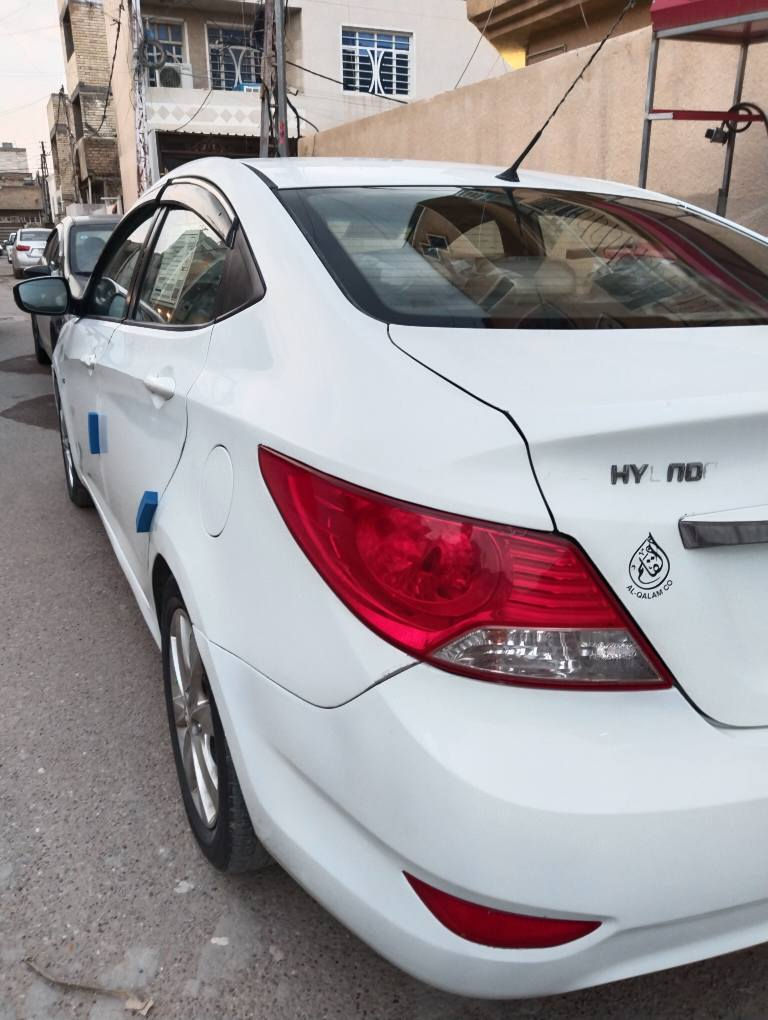 اكسنت 2011 خليجي مكينه وكير جدد مكينه 1600 صدر امامي جديد والخلفي نقص بوش فقط رقم بغداد شرط التحويل السنوية لغاية 2028 مكاني بغداد البياع تقاطع درويش السعر 81$ 
*********** بغداد, العراق
