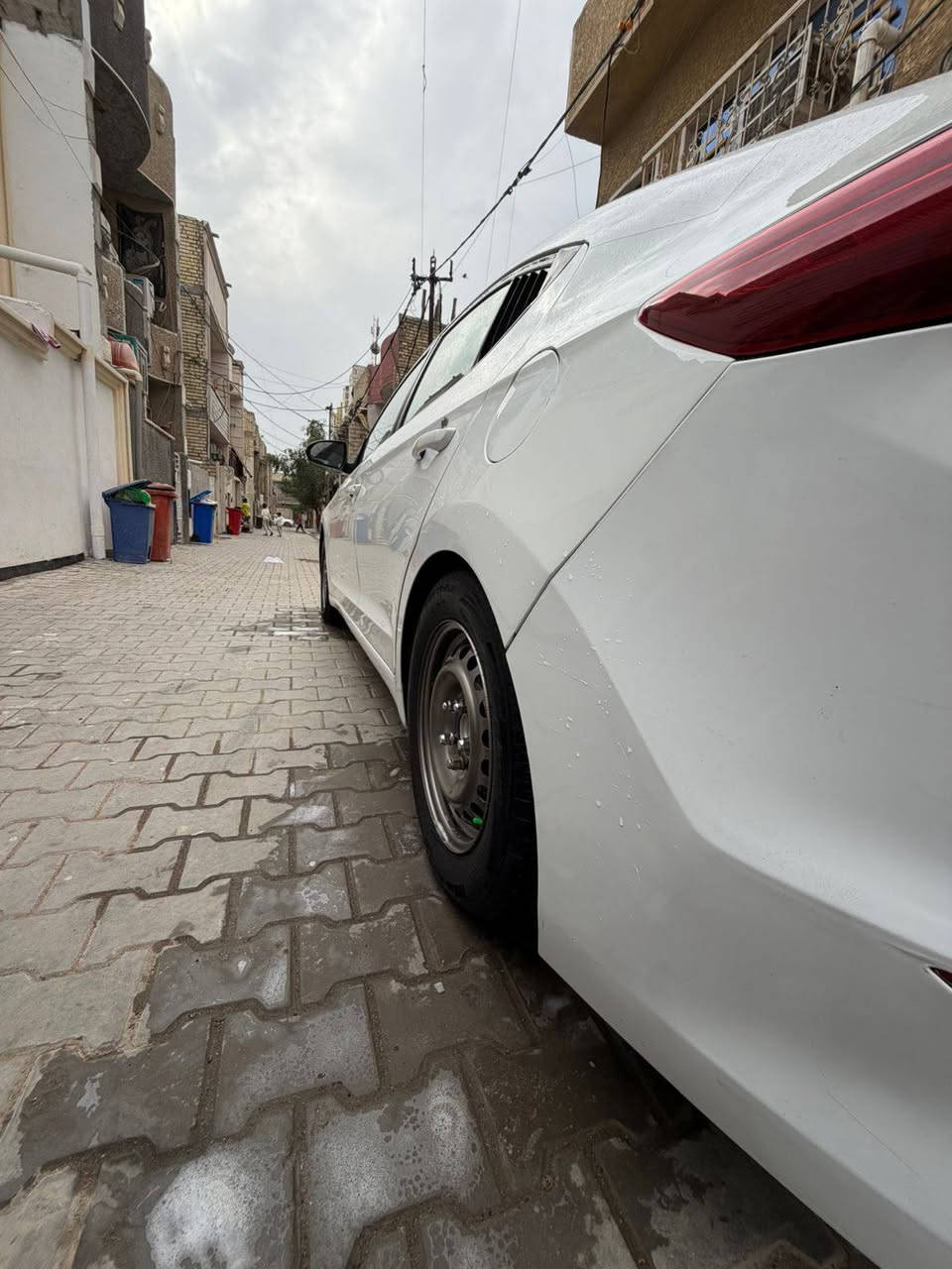 السلام عليكم 
الانترا ٢٠١٧ رقم اربيل تحويل مباشر شرط التحويل 
السياره جاهزه للاخير الف ما تصرف عليها 
كير اي تي بلاد مكينه دوش مكفولات من  تنقيص وتبخير 
صدر خلفي وامامي جديد سويتهم علمود الهزه تخم تاير وييل 
سبير حجم ١٥ بجم جديد 
حادثه جاملغ وبنيد مبدلات بدون دواخل وبيها ٣ قطع صبغ  
بيها تقشير بل قماره وقبق الصندوك 
السياره حلوه واحلا من الصور وسعرها مال تكسي 
١١٢ وبيها مجال 
 *********** اتصال ووتساب 
عنواني بغداد الرصافى 
حي اور  
ملاحضه سونار بل منشور
