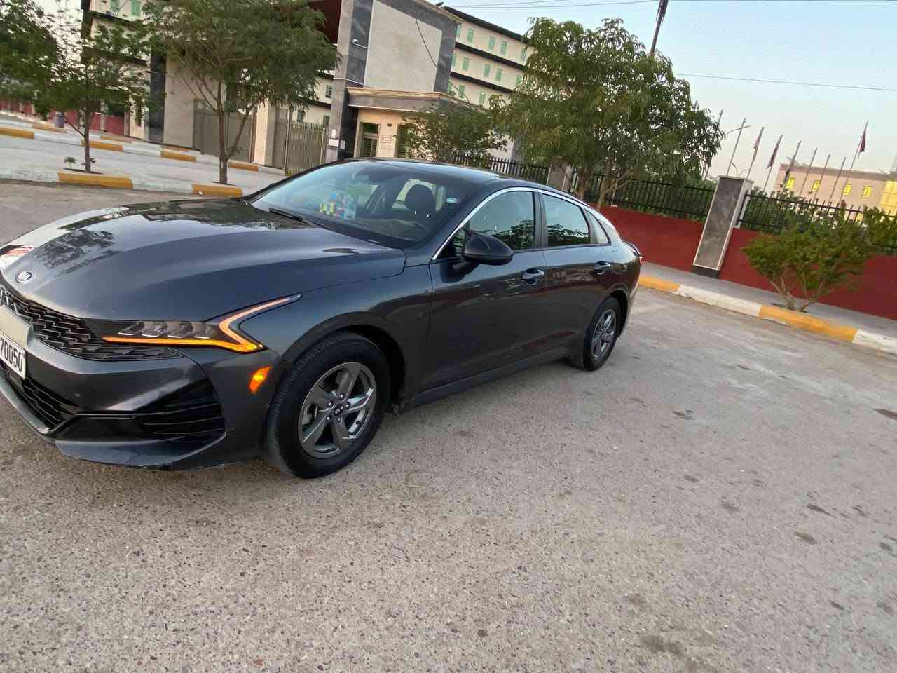 سلام عليكم k5 موديل 2021 اربيل مواصفات سياره بصمه بيبان وتشغيل حساسات امامي وخلفي رادرات ترحيب بل باب نص مواصفات ماشيه 85 مايل حادث سياره فقط كصه البنيد وباقي سياره مكفوله كفاله شواصي لغود تكم دواخل بل جيس بعدهن سياره جديده ولكتلوكات وسبيرها كلهم جديدات بس دعاميه شويه بيها شخوط من جهة البصف سايق للامانه واضح بل صور
صور سونار وصور شاصي وصور الحادث ويا المنشور
وسياره وين متريد تفحصه افحصه ماعندي مشكله  
مكاني بغداد سعر سياره 138 
*********** بغداد, العراق
