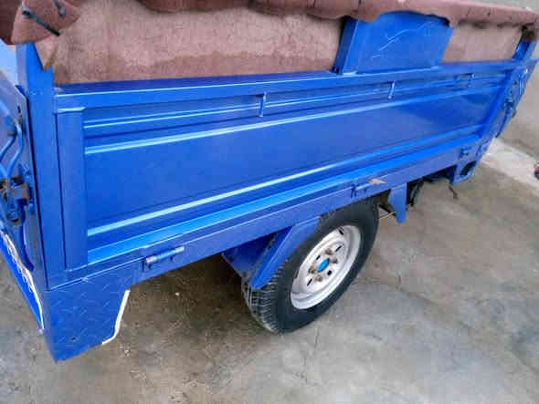 سلام عليكم ستوته للبيع نضيفه وكيل نوار الوجبه الوله 3براغي مكفوله مديل 23 السعر مليونين و150 وبيها مجال لشراي المكان طريق السنيه يم معمل أصباغ شراي يتصل ***********
