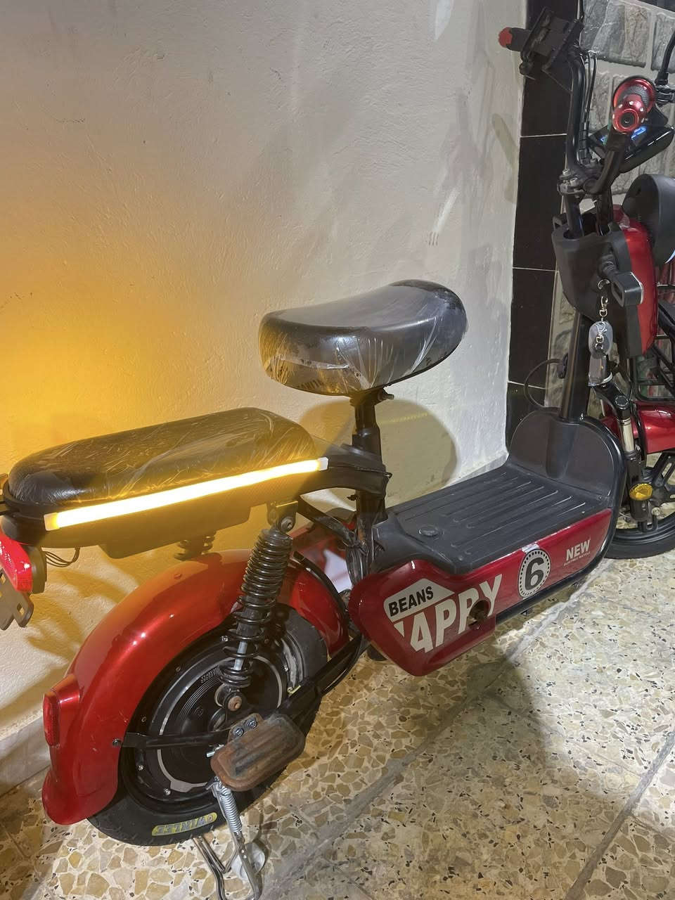 السلام عليكم دراجه شحن حجم 14الدراجه بعدهه بل كارتون كلش جديده 4بطاريات واربع سرع  لدات كهربائيات كلهه شغاله  السعر 275وبيهه مجال ***********-***********مكان بغداد الامين الثانيه
