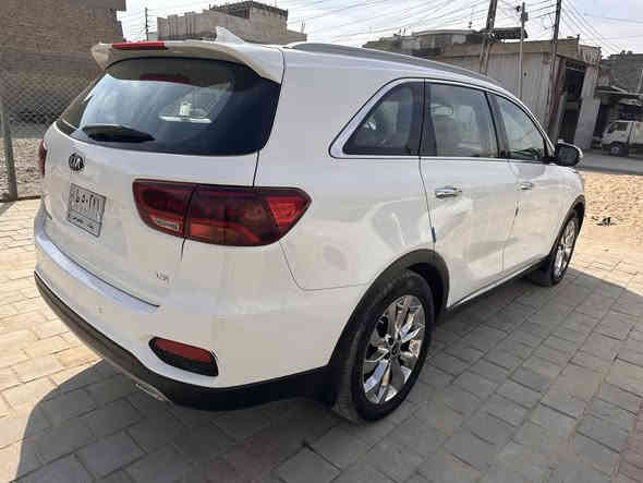 السلام عليكم 
سورنتو 2020 خليجي  
استيراد الدولية
السياره ماشية 62 الف قابل للزياده
السياره استخدام شخصي 
كلش نظيفه وضع الوكالة مثل ما موضح بلصور 
الاضرار : 
الجامة خلف السايق متنزل بس تصعد
و بيها شخط و رصعة بلباب الخلفي بسيطات و موضحة بلصور
السعر : 260 ورقة 
للاستفسار الاتصال على الرقم فقط :
***********
