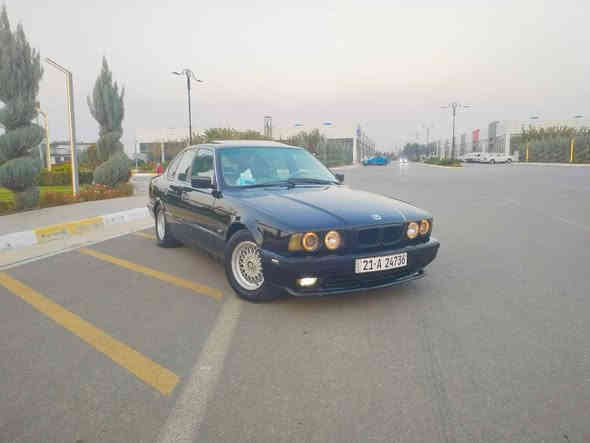 سعر السيارة 62 ورقة

بي ام 525 موديل ١٩٩٢ديجيتال فانوس 
عام صبغ جمالية بدون ضربة بدون معجون
 تبريد ثلج كير توماتيك سيارة جاهزة
سيارة سنوية هةزة جديد رقم دولي بسمي 
  شرط تحويل وكالة سيارة رقم سليمانية 
 مكان السيارة محافظة السليمانية 
سيارة فول مواصفات 
*********** 
***********
