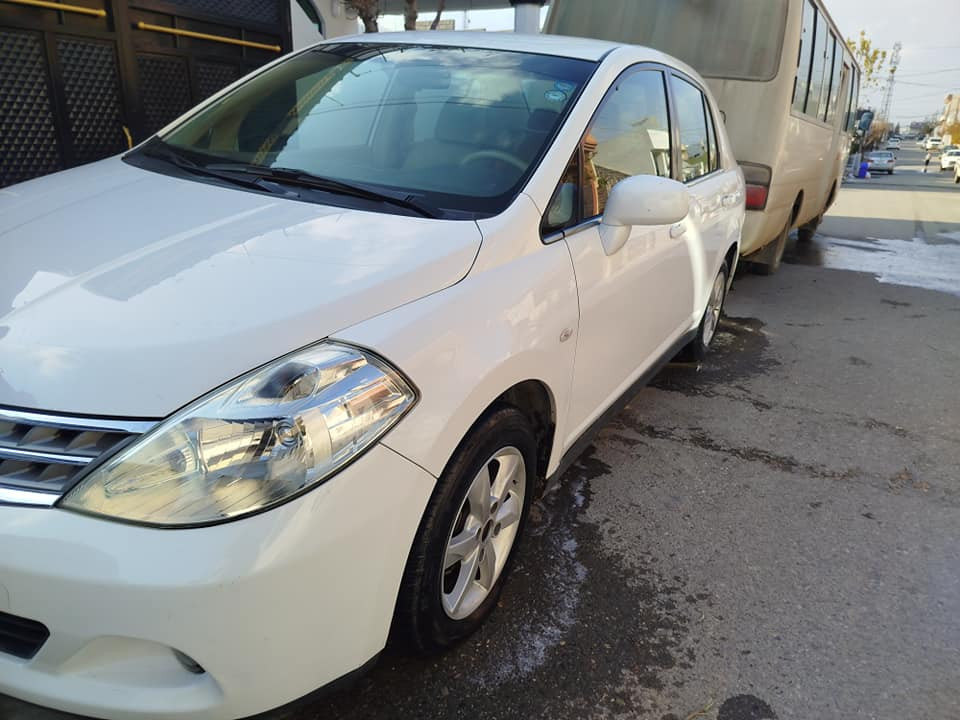 نيسان تيدا ٢٠١٠ يابانى دانسقه لؤك لؤكه سه ياره كه هيجى بيوه نيه ١٨٠ رؤشتوه له سه ر ده قى شه ريكه ماوه ته وه مواسه فاتى se واتا فول فوله سبى به فريه نرخى ١١٦ كه ميك مجاله به شه رتى هه موو شتيك بؤبه يوه ندى ***********
*********** السليمانية, العراق
