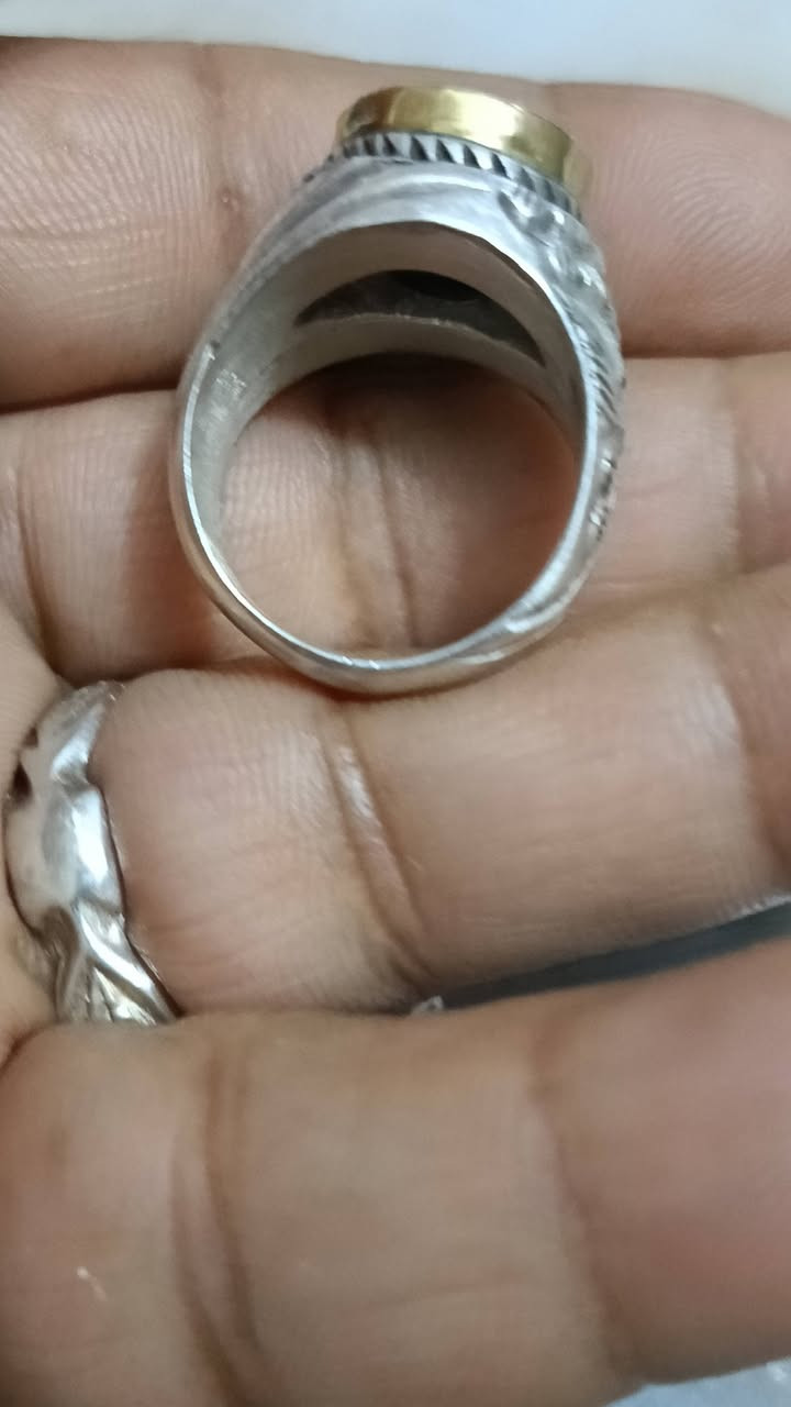 جزع بقري يماني قديم تحفه داير ذهب 21 صياغه يدويه ثقيله الاستفسار خاص


**إذا كنت صاحب هذا الإعلان وتريد حذفه لأي سبب، رجاءا أرسل رسالة إلى الدعم الفني**