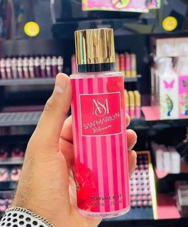 سبلاش من SAN MARILYN بخاخ جسم رائع للتعطير بعد الاستحمام أو عند الحاجة للشعور بالانتعاش اهم شي بالبنيه👱‍♀️نضافتهه وريحتهه الطيبه 🌸 واحسن حل تحصلين عطر رهيب ويضل فتره طويله بدون متشيلن هم اختراع كلش لطيف 💋مفيد تحتاجي شتاء وصيف  الحلو بي ينرش💥على الجسم مباشره وره متطلعين من الحمام🛁🚿 وم على الجلد ينطييي نعومه وعطر هادئ وحتى تكدرين تستخدمي لشعرج
سبلاش شعر وجسم من ماركة سان مارلين
عطره وفوحانة رهيب😍😍
ثباتية فول 👍👏
يستخدم بعد الاستحمام ويخلي عطر الجسم والشعر يجنن☺️
يستخدم للجسم والشعر وحتى للمناطق الحساسه 👍

🚘 يوجد خدمة توصيل لجميع محافظات العراق


**إذا كنت صاحب هذا الإعلان وتريد حذفه لأي سبب، رجاءا أرسل رسالة إلى الدعم الفني**
