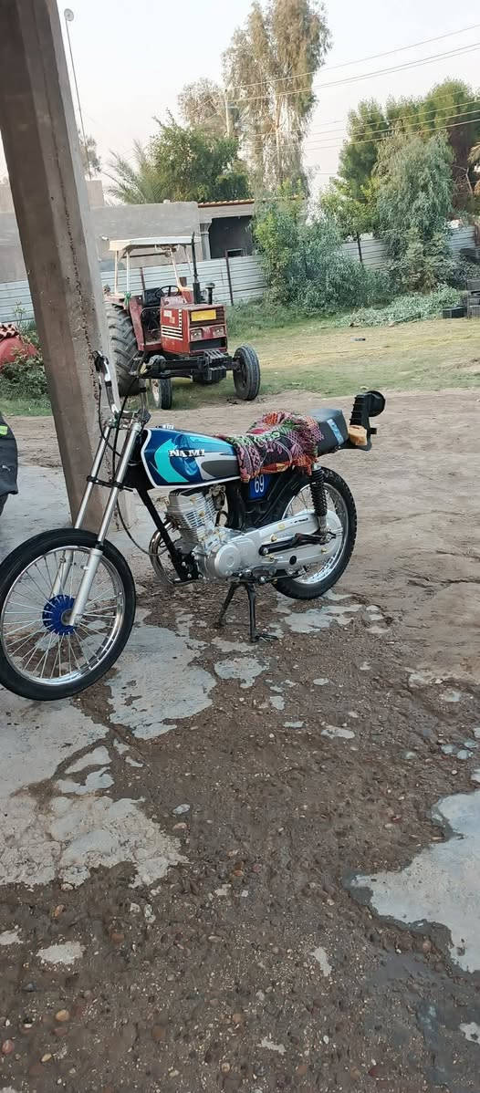 السلام عليكم دراجه البيع نامه شلامجه البيع اوراق 6 الموديل 2026 نضافه تعمير السعر 650 بيه مجل شي قليل


**إذا كنت صاحب هذا الإعلان وتريد حذفه لأي سبب، رجاءا أرسل رسالة إلى الدعم الفني**