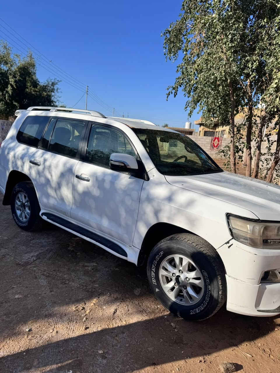 تيوتا لاندكروز 2010محدث 2018محرك كاز 8كير عادي برقم أنبار مميز السعر 180
التواصل على الرقم ***********
