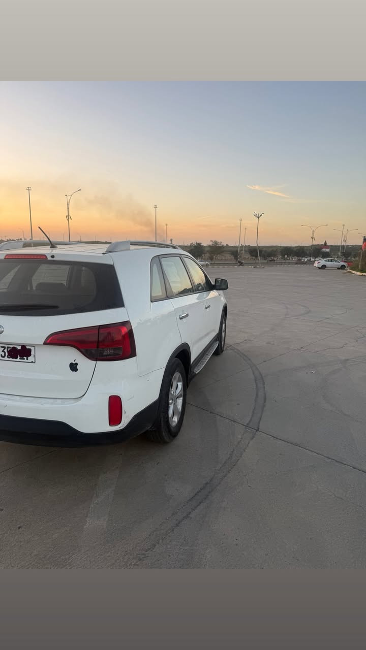 سورينتو موديل ٢٠١٤ بدون صبغ محرك ٤ بستن مفتوح سنويه رقم جديد
***********
***********
