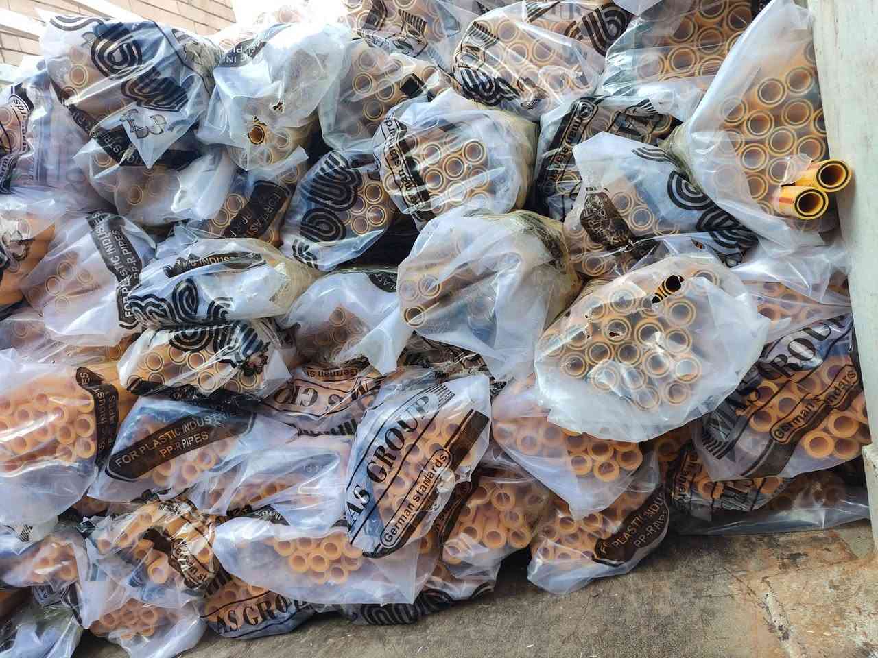 ***********
***********
