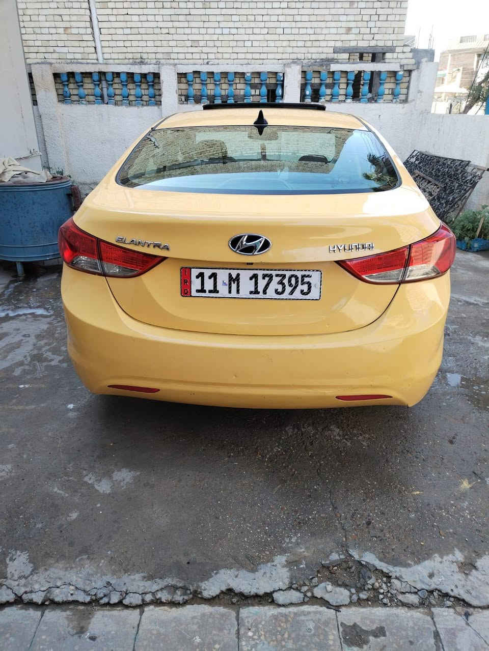 سلام عليكم للبيع النتره مديل 2013 وارد امريكي حادثه باب سايق بدون دواخل وسياره ليبل واحد مكينة كير صدر تخم تاير خير من الله تبريد ثلج سياره حلوه جاهزة رقم بغداد دولي تحويل مباشر بسمي مصفره هيئه وغرامات مكان بغداد دوره سعر 95 وبيه مجال للطيبين رقمي ‏‪***********‬‏
