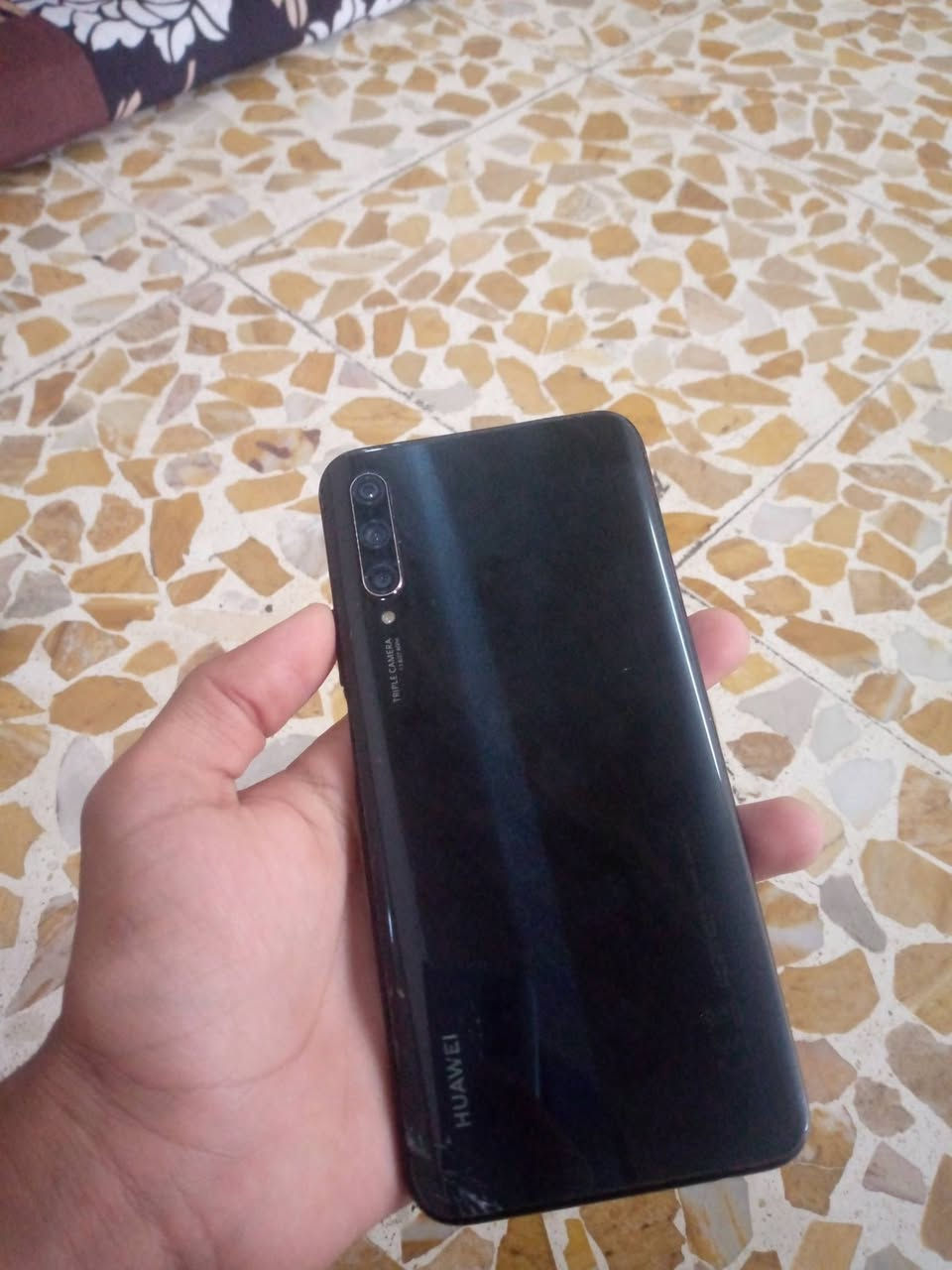HUAWEI Y9s للبيع
ذاكره 128
راقم 6+6 
كامره اماميه ماتشتغل
شاشه بدله أصلية
السعر75
الباقي شرط


**إذا كنت صاحب هذا الإعلان وتريد حذفه لأي سبب، رجاءا أرسل رسالة إلى الدعم الفني**