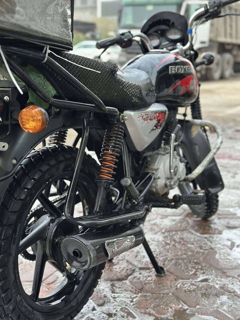 يا الله سلام وعليكم بوسكر 23 برغي ممفتوح دراجه جديده شكد متتوقعون اي نقص مابيه كلهة شغاله كلهة بلاديه شركه تايرات بلاديه بدون رقم اوراق اصويله مكفوله الدراجه من كلشي اوراق مكينه شاصي كلهة مكفوله *********** 📍بغداد الدوره مليونين 300 وبيه مجال
