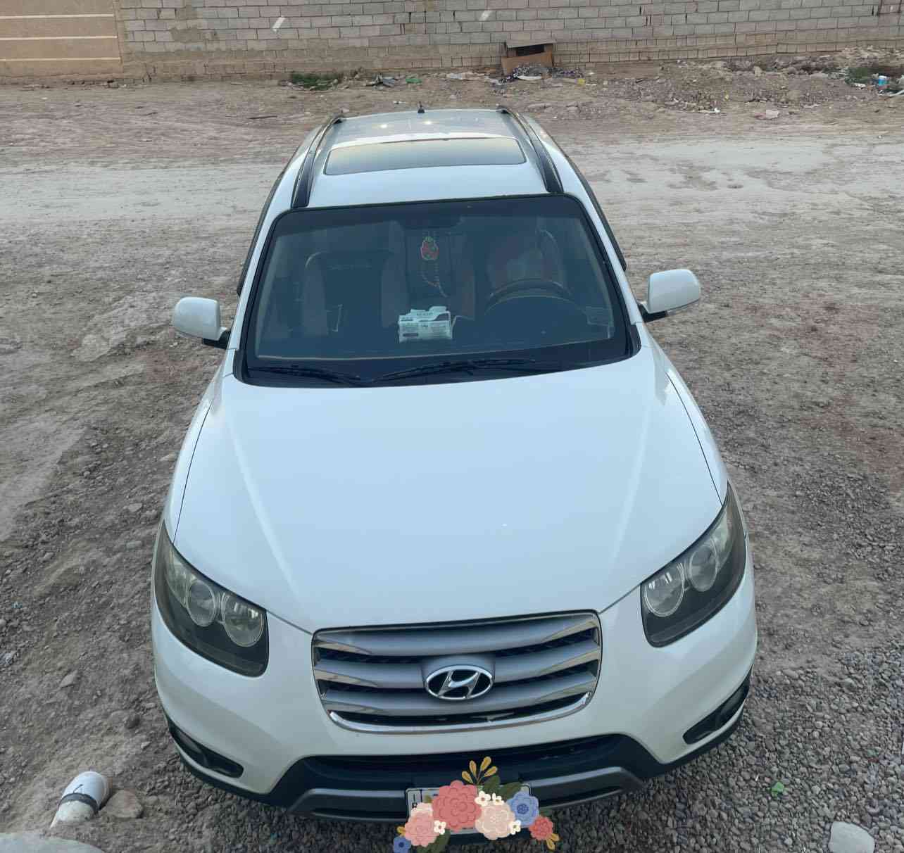 سنتافي خليجي  ٢٠١٢
فول مواصفات 
٦ سلندر مكينة ٣٥٠٠
4 ويل
فتحة سقف
تشغيل بصمة وابواب بصمة اصبع
تحكم ستيرن كامل
حساسات وكاميرة خلفية
تبريد ٣ قطع
بدون ضرر 
ماشية ١٩٨ وقابل للزيادة
رقم بغداد السيارة جاهزة والسعر ١٦٨
***********
