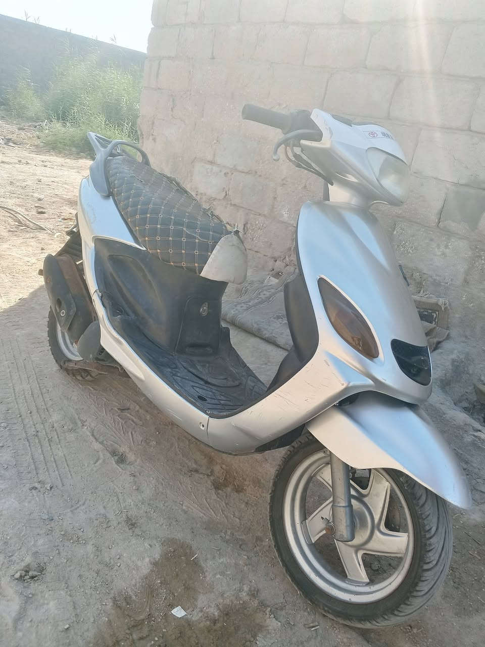 دراجه دوالفين للبيع سعر 350 وبيه مجال ***********
