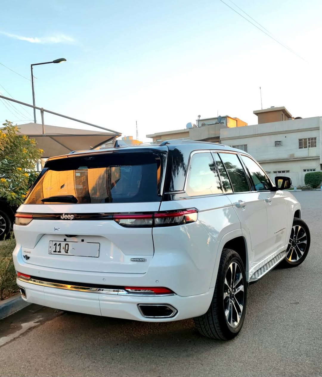 سلام عليكم .... اخوان عندي جيب اوفر لاند. 2024  لون ابيض خليجيه وكالة هارلم رقم بغداد بأسمي وتحويل مباشر .... اخوان السياره مكفوله من كلشي وبحالة الوكالة وماشيه 15 الف فقط طبعا السياره فول مواصفات  وسعرها 48500$ واي استفسار هذا رقمي ***********
مكان السياره حي القادسيه 
مواصفاته 
محرك 6 سلندر 3600
بانوراما 
خمس كامرات 
ناظور ليلي 
مساج
كشنات جلد لون احمر 
جكات 
فور ويل 
باب خلفي كخرباء 
سستم صوت 
رادار امامي 
رادارات جانبيه بغداد, العراق
