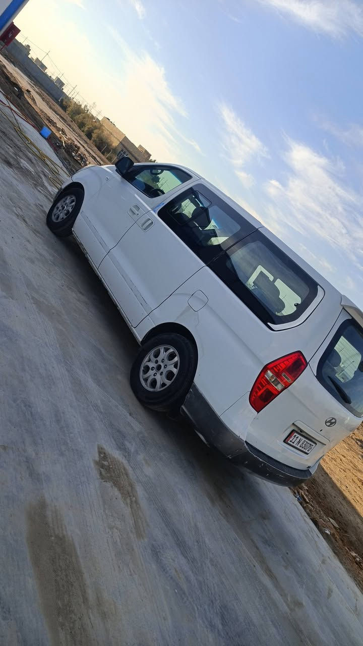 ستاركس موديل 2013 مرمزه 2018
محرك جديد شرط 
بيهه صبغ قليل شبر بجاملغ خلفي وشبر بلباب السلايت 
بااسمي مداور ثاني يوم سنويه لحد 31
العنوان ديوانيه السعر 170 وبيهه مجال 
***********
