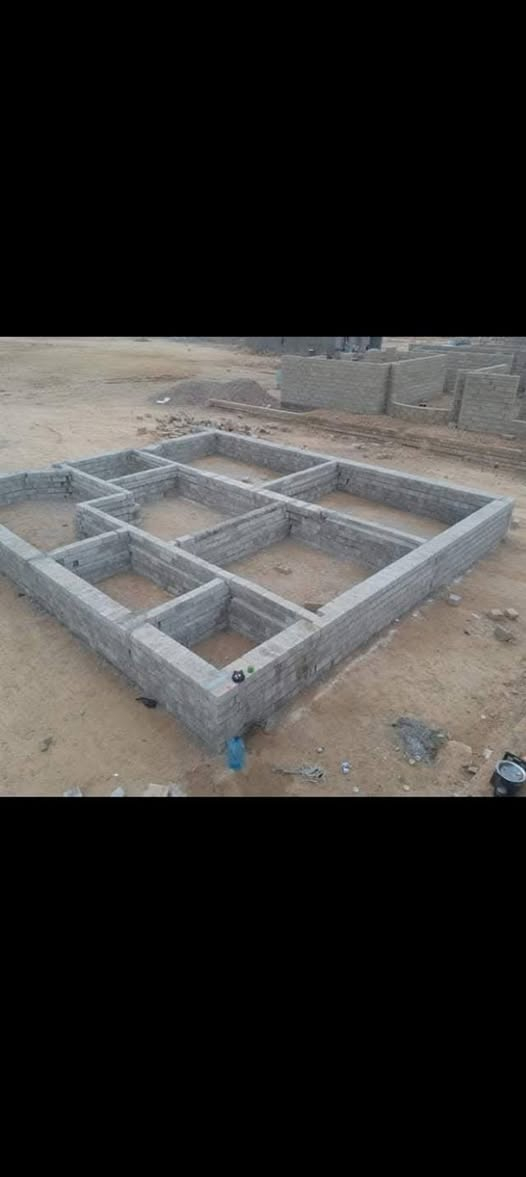 سلام عليكم يوجد كادر عمل بناء وتنزيل خرايط وتكعيب اسس وتصفير بيوت وحدل وتنضيف وصب لاش ***********
