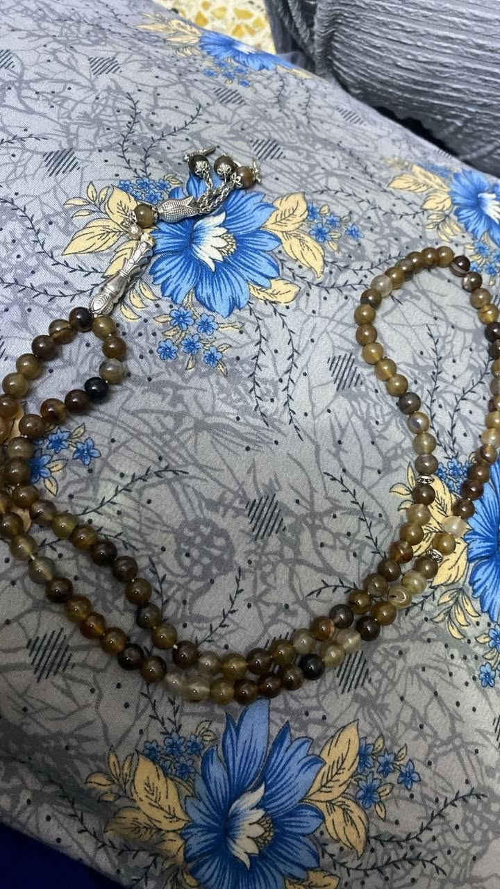 سندلس ٤٠٠ وبيها مجال   والعقيق الطبيعي ب١٥٠ الف


**إذا كنت صاحب هذا الإعلان وتريد حذفه لأي سبب، رجاءا أرسل رسالة إلى الدعم الفني**