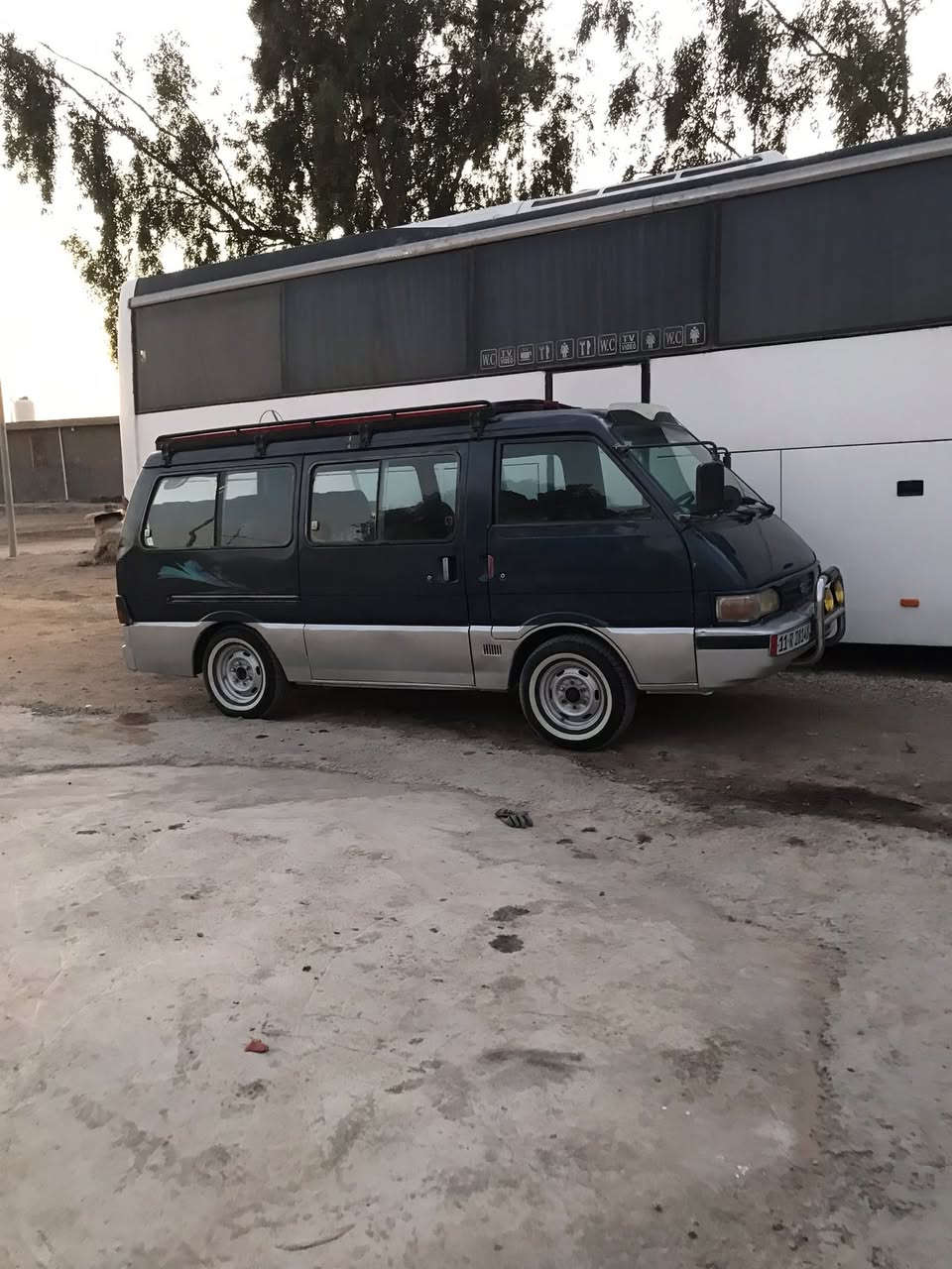 سلام عليكم كيا بستا موديل 95 رقم  بغداد انكليزي بأاسمي سنويه 31 مصفره هيئه ومرور مكينه قبل شهرين جفتتها كير جديد تخم تاير جديد سياره جاهزه تريد وكاله تريد تحويل مكاني حله 
***********
