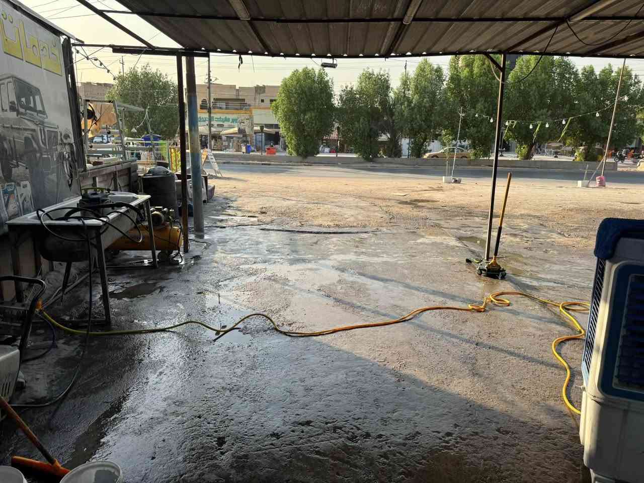 سلام عليكم للبيع محل دهن وغسل كامل هوه وكل الغراض شهداء البياع مقابل مطعم البديري  الستفسار *********** وتساب فقط
