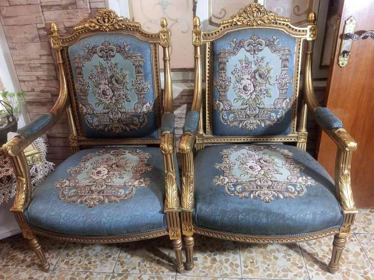 للبيع تخم دمياطي طراز انكليزي مستعمل بدون اضرار يحتاج غسل ١٠ مقاعد مع سيت تلبيسة و٥ كوشات و٣ طبلات السعر ٨٥٠بدون توصيل


**إذا كنت صاحب هذا الإعلان وتريد حذفه لأي سبب، رجاءا أرسل رسالة إلى الدعم الفني**